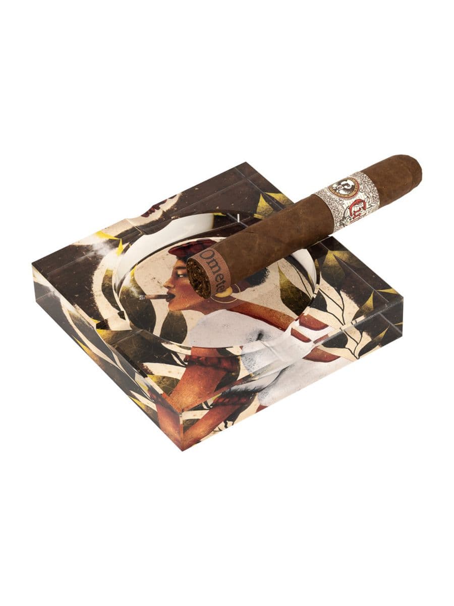 Crystal Ashtray, Delight of the Havana Beauties Line, 5.8" x EACH 25.93 5.8" x 1.25", Square