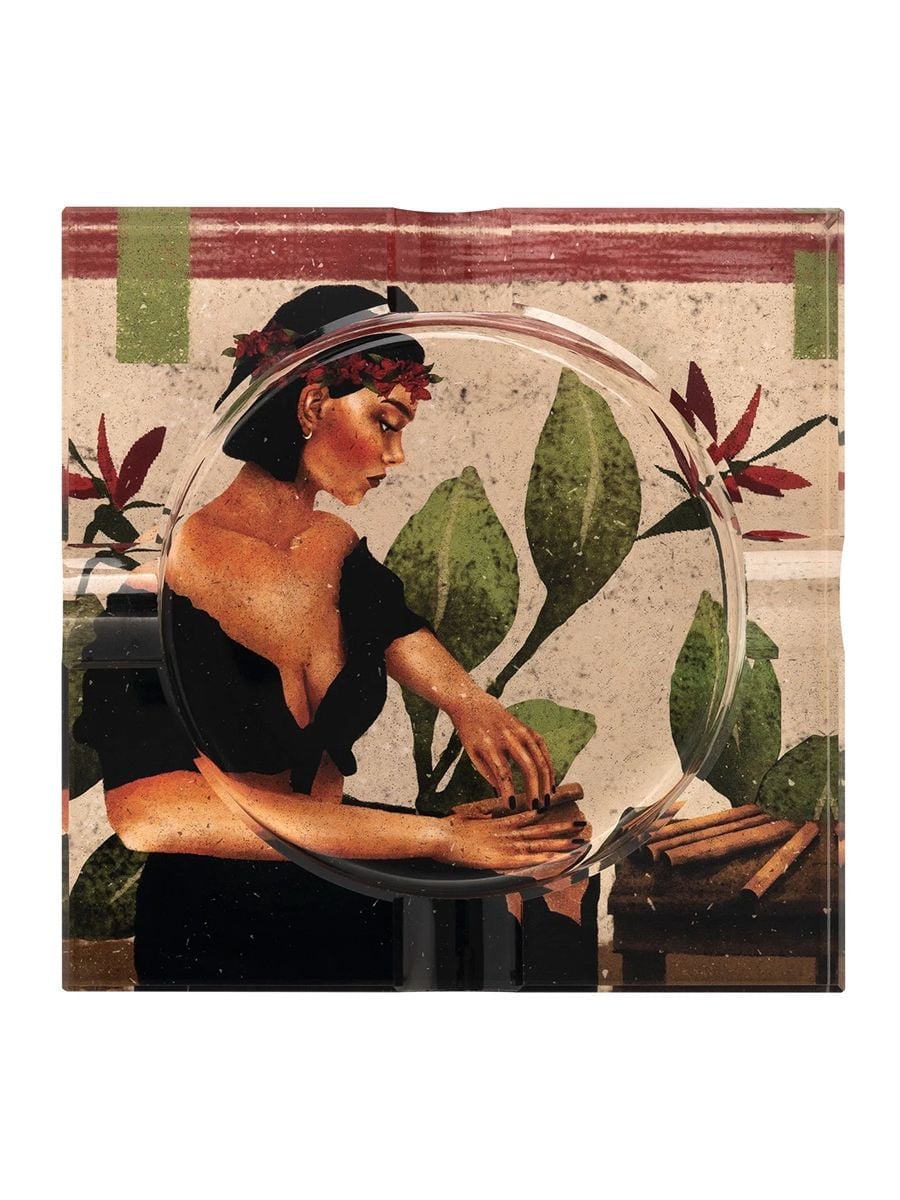 Crystal Ashtray, Insight of the Havana Beauties Line, 5.8" x 5.8" x EACH 25.93 1.25", Square product image